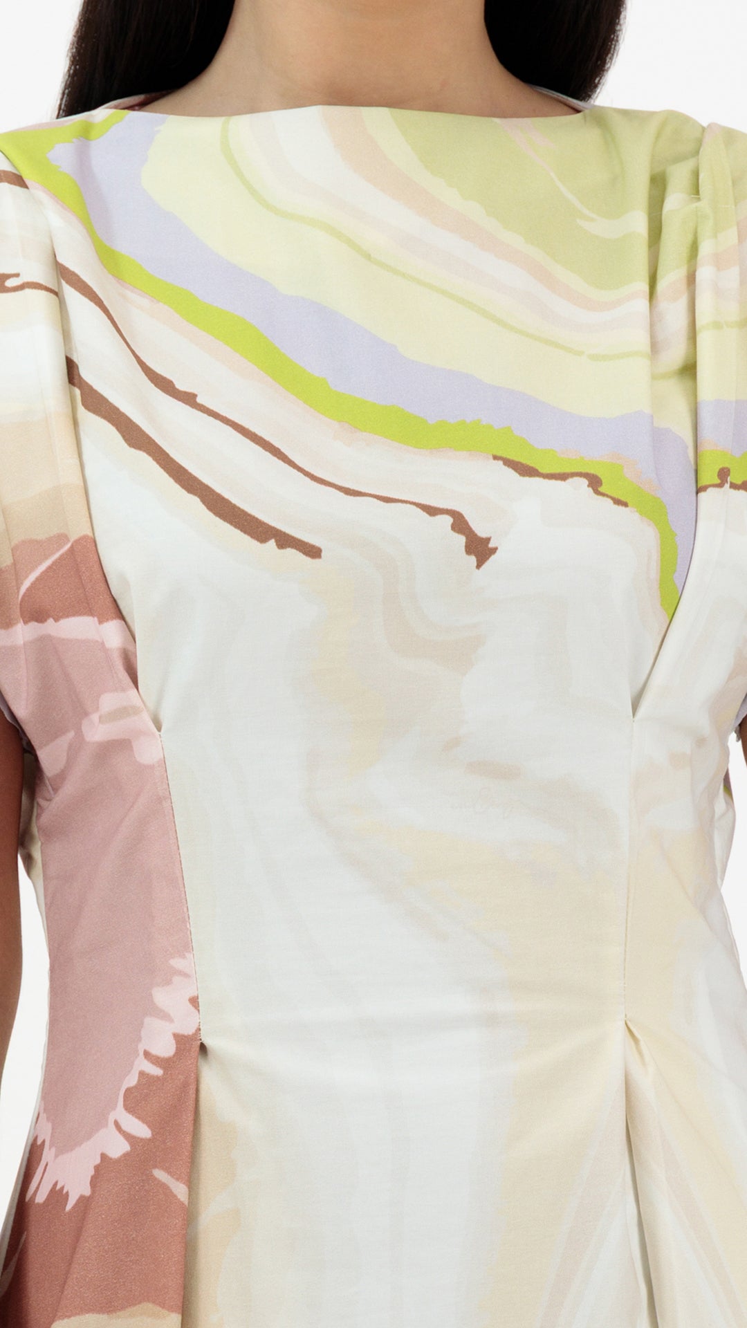 فستان منسدل مطوي من الشيفون الحريري المطبوع